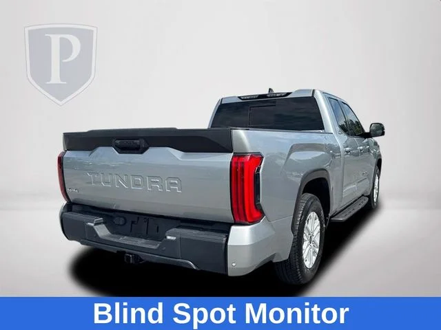 Used 2022 Silver Toyota SR5 image 9