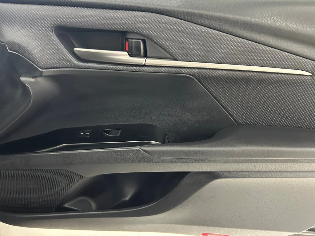 Used 2026  Toyota SE image 15