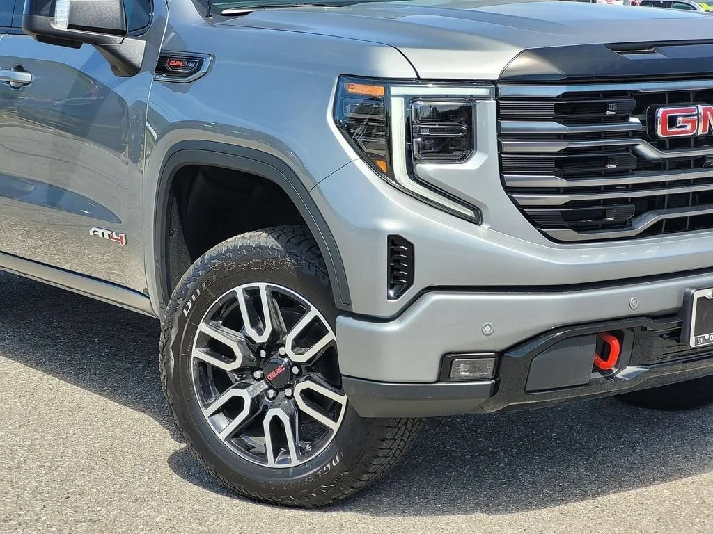2026 GMC Sierra 1500 AT4 - Photo 6
