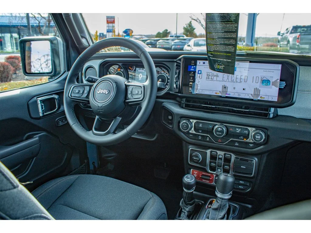 2026 Jeep Wrangler 4-Door Willys - Photo 17