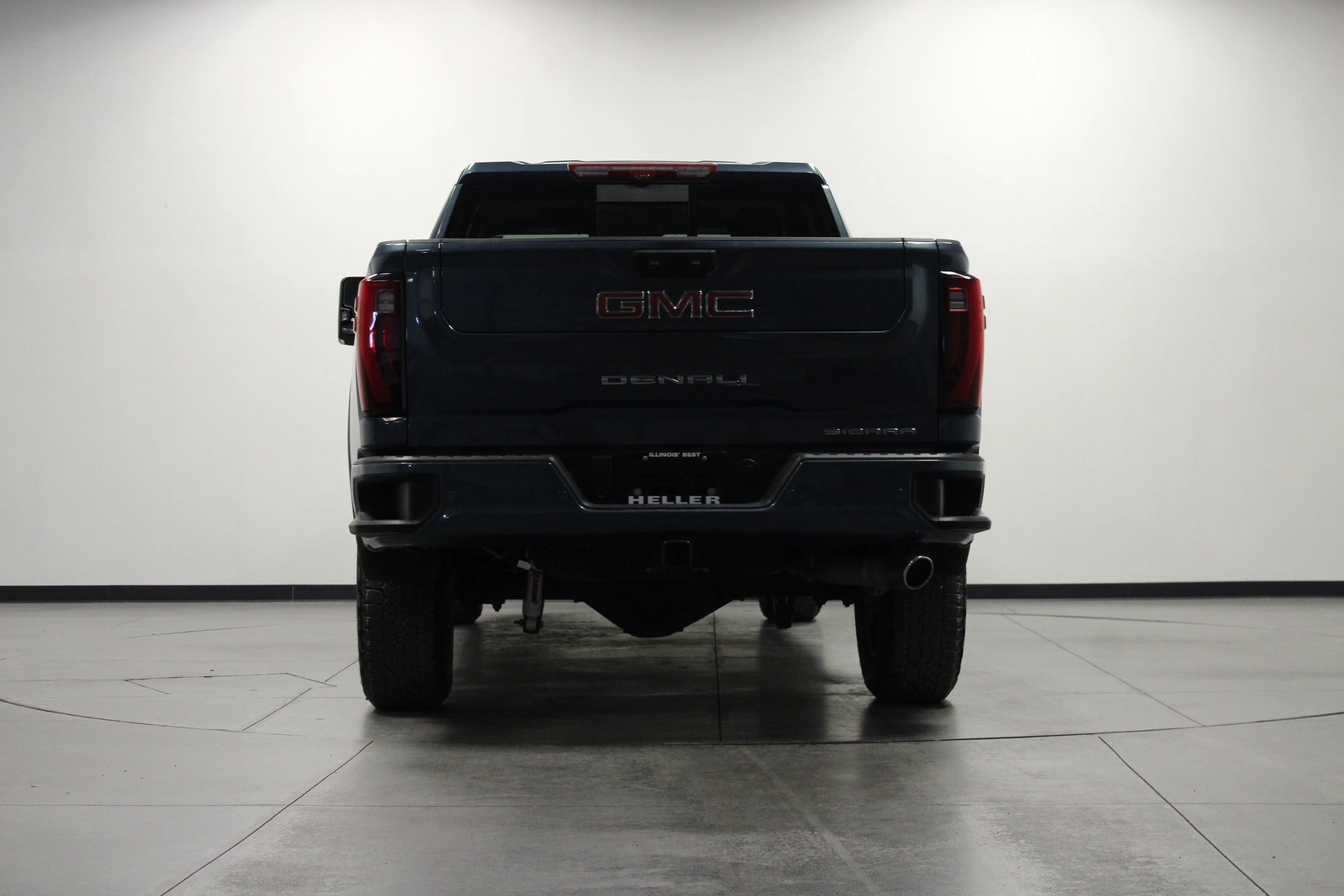 Used 2026 Downpour Metallic GMC Denali image 5