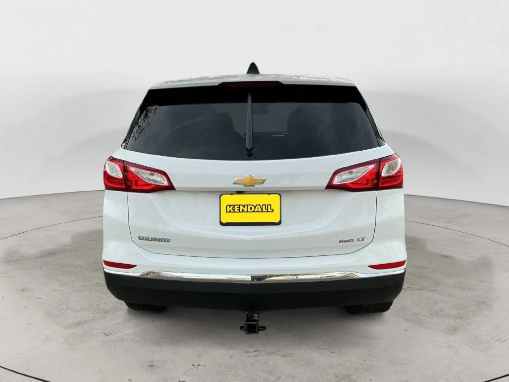 Used 2020 SUMMIT WHITE Chevrolet LT image 10