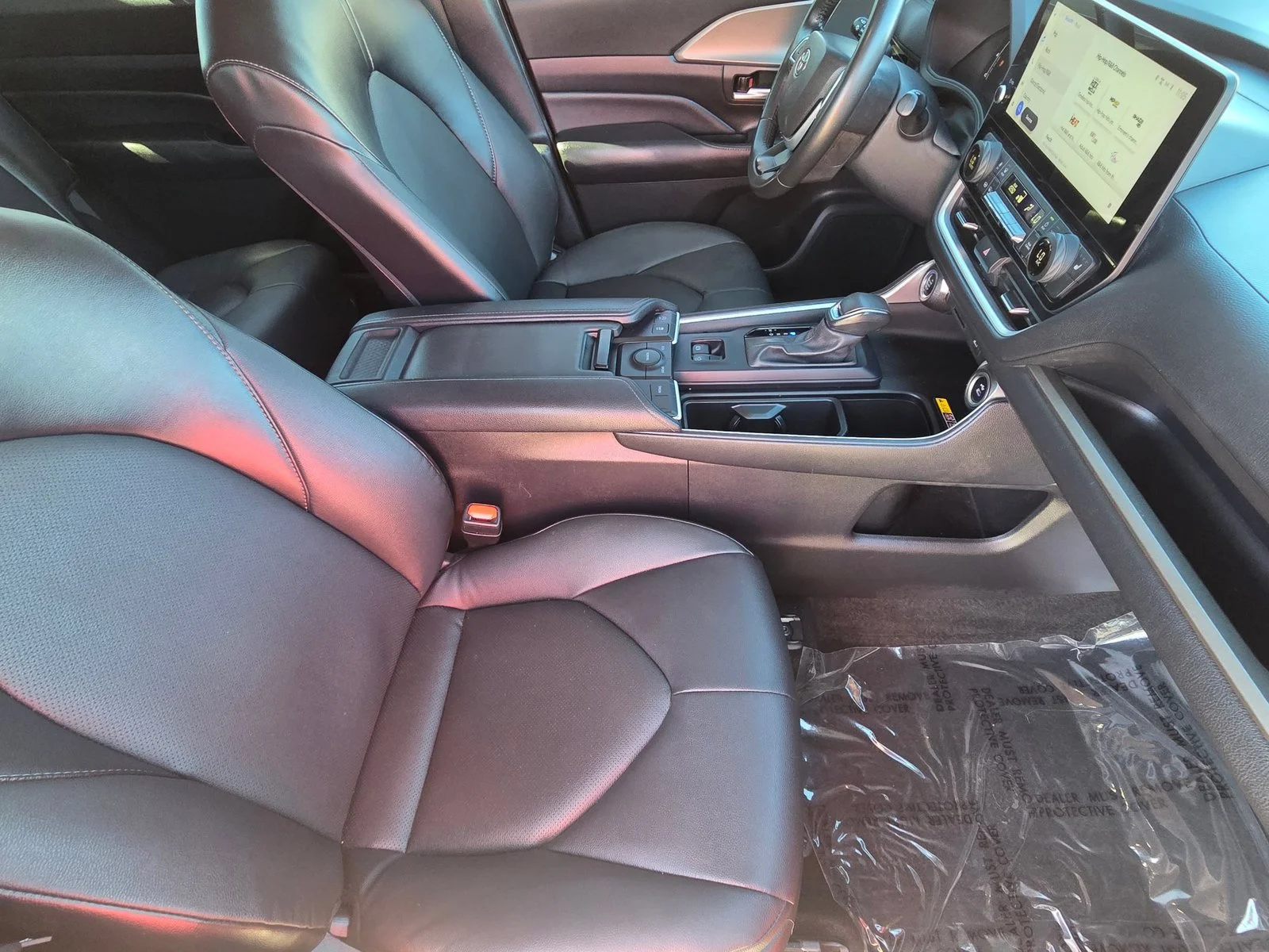 Used 2024 Ruby Flare Pearl Toyota XLE image 19