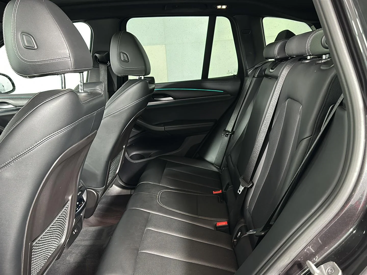 Used 2023 Dark Graphite Metallic BMW xDrive30i image 21