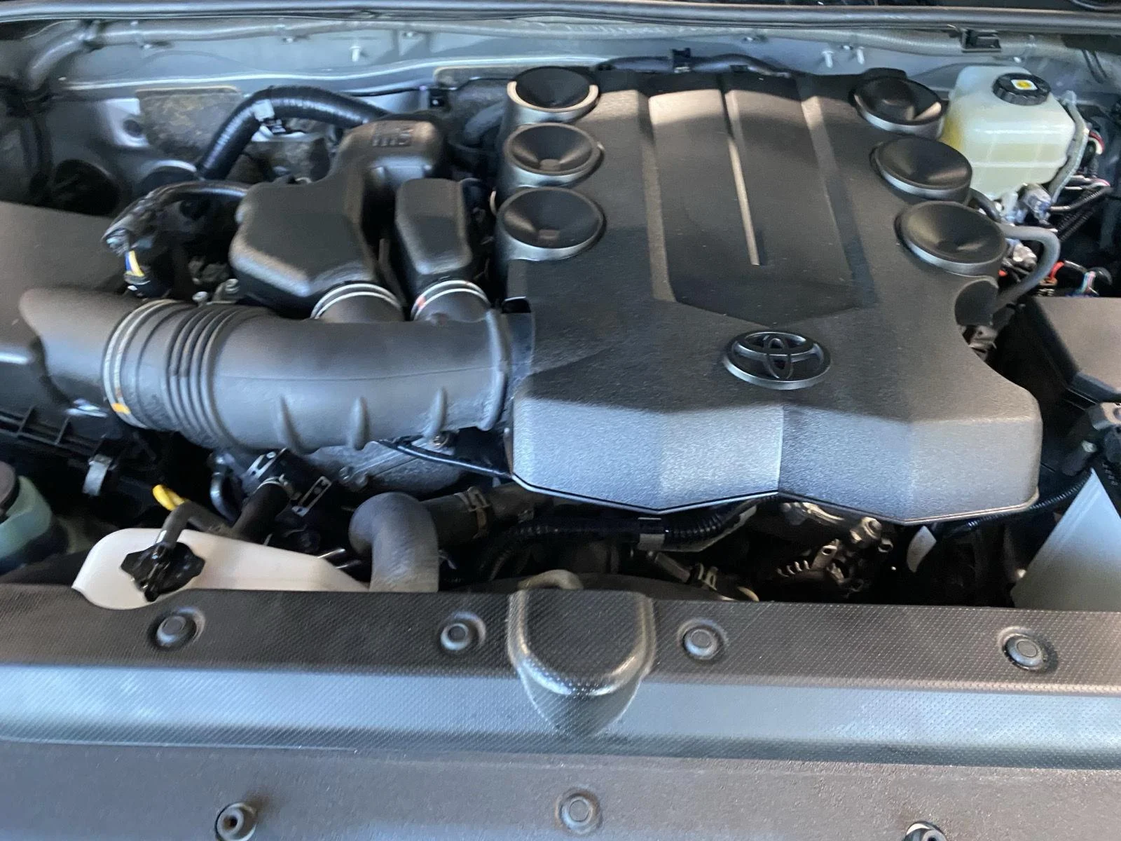 Used 2021 Classic Silver Metallic Toyota  image 9