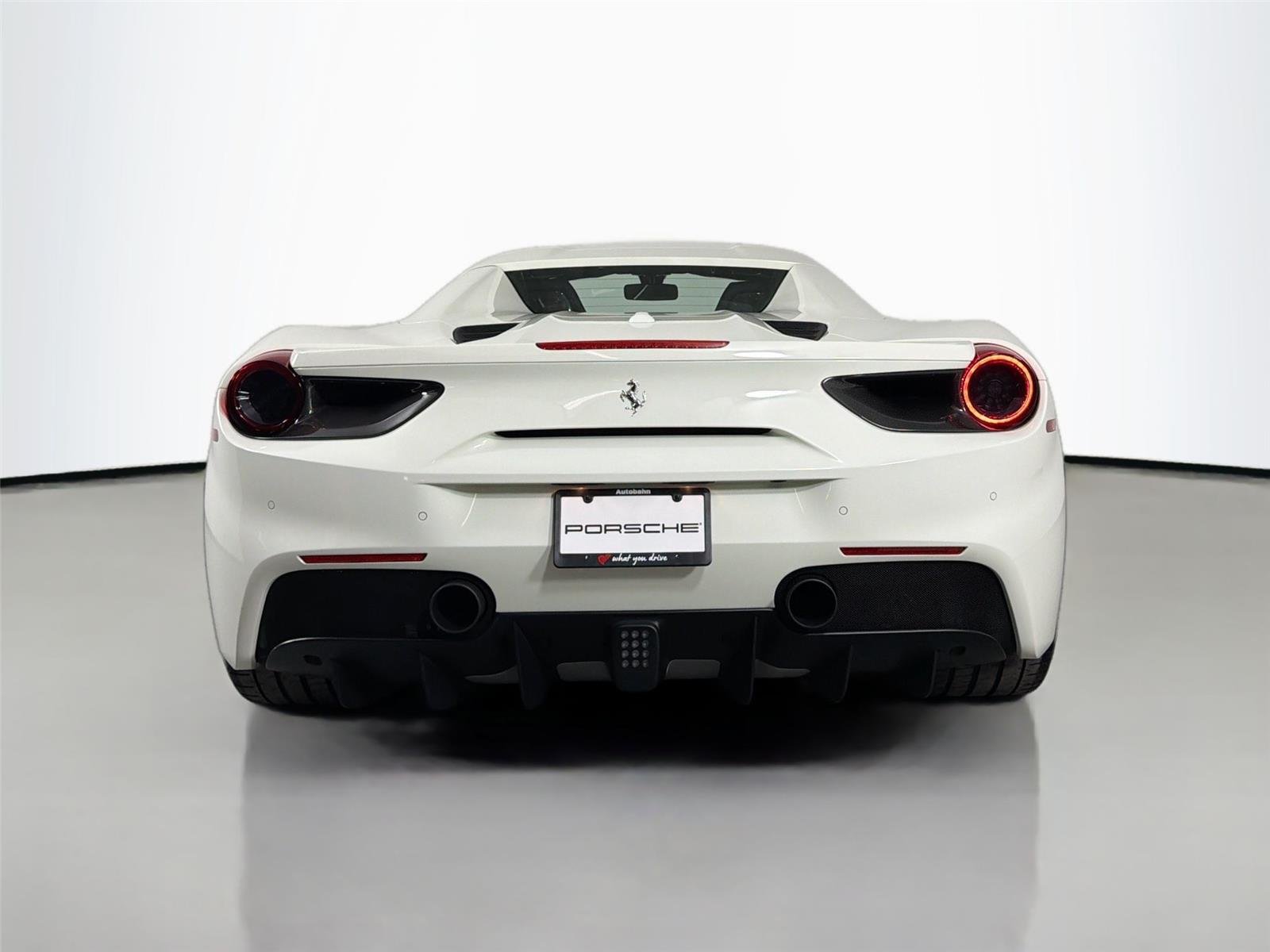 Used 2018 Bianco Avus Ferrari Base image 6