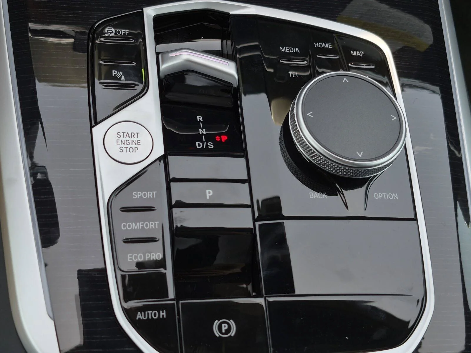 Used 2026 Brooklyn Grey Metallic BMW sDrive40i image 26