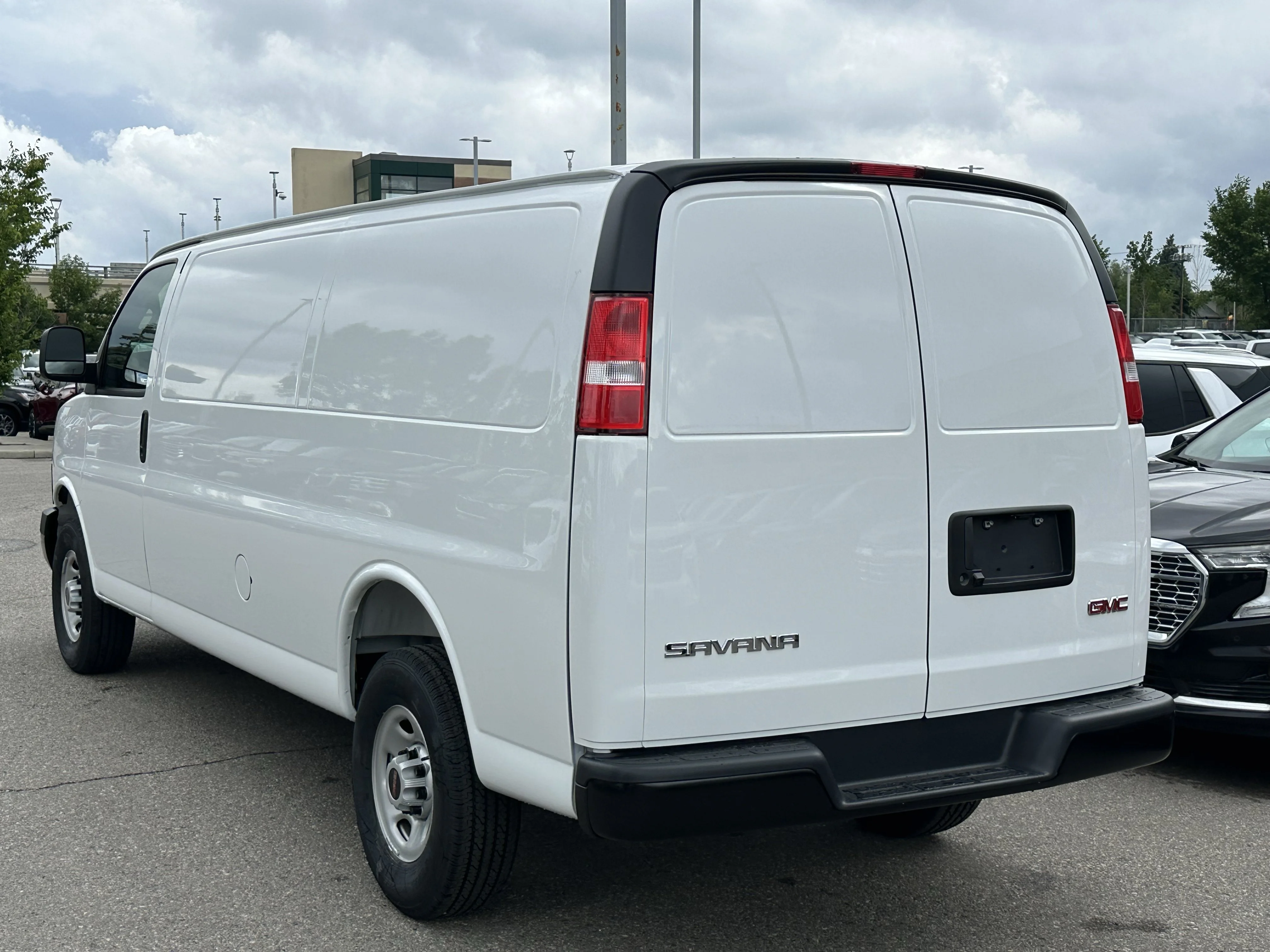New 2026 Summit White GMC RWD 3500 155 image 4