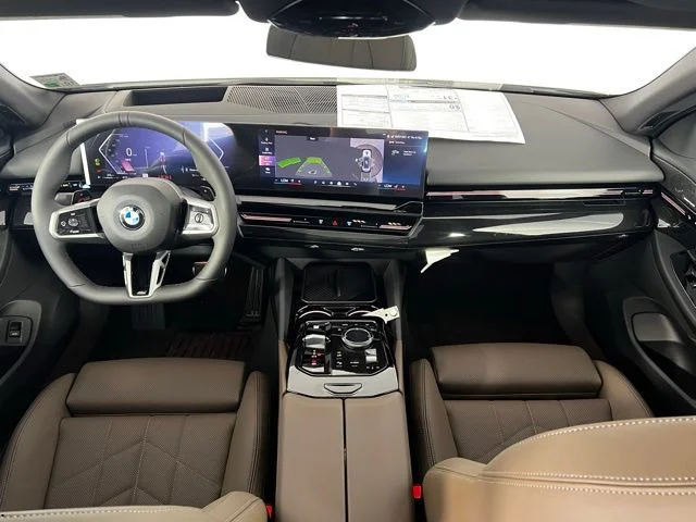 New 2026 Alpine White BMW 530i image 36