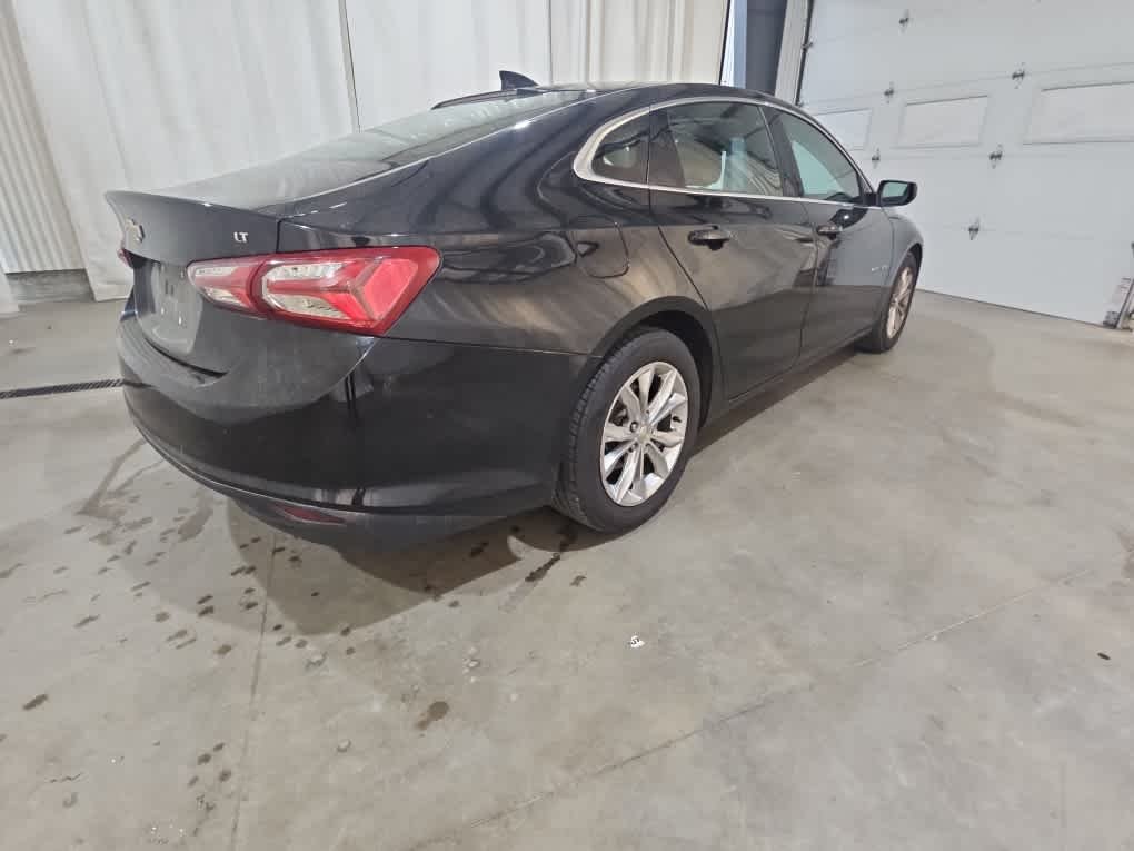 Used 2022 Mosaic Black Metallic Chevrolet LT image 3