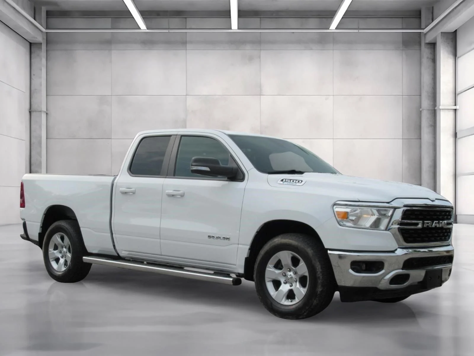 Used 2022 White Ram Big Horn/Lone Star image 1