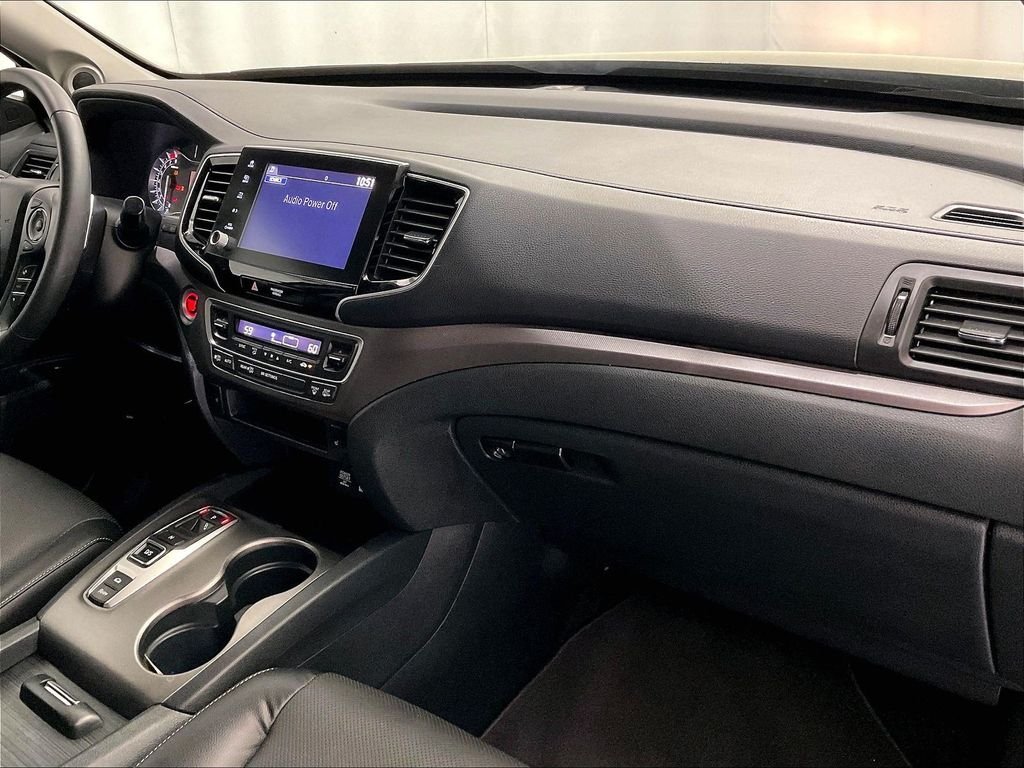 Used 2023 Black Honda RTL image 14