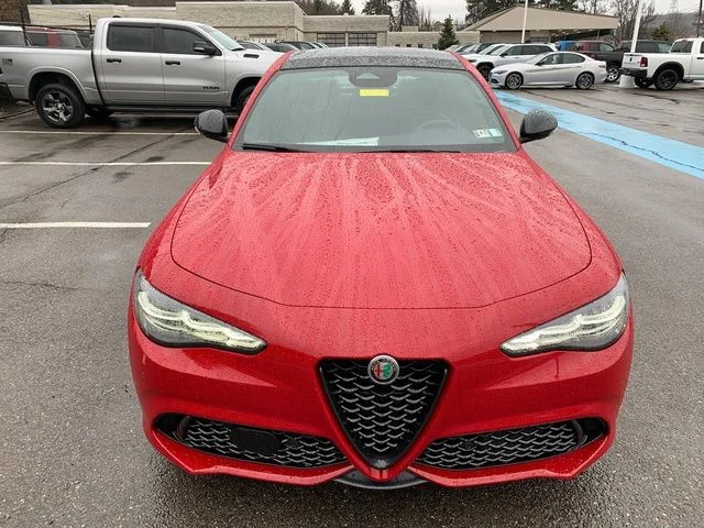 New 2026 Alfa Rosso (Red) Exterior Paint Alfa Romeo Sprint AWD image 9