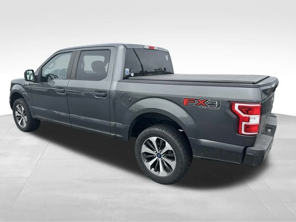 Used 2020 Magnetic Ford XL image 7
