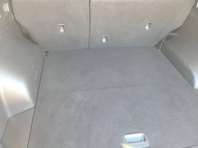 Used 2024 Gray Hyundai SEL image 7