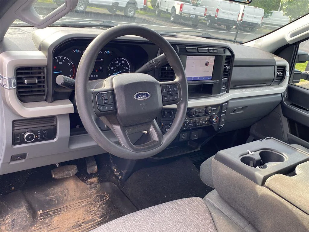 Used 2024 Agate Black Ford XLT image 3