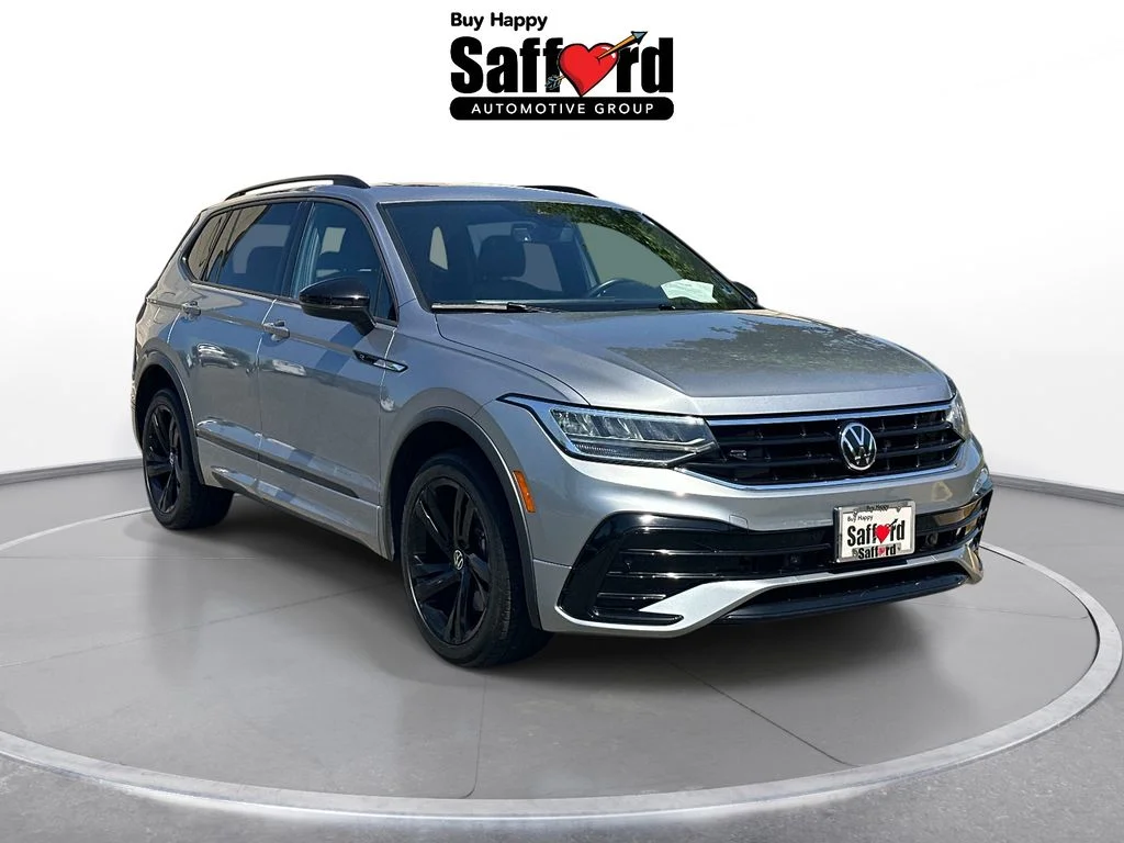 Used 2024 Silver Volkswagen 2.0T SE R-Line Black image 10