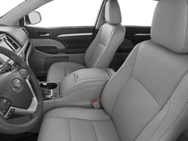 Used 2016 Ooh La La Rouge Mica Toyota XLE image 9