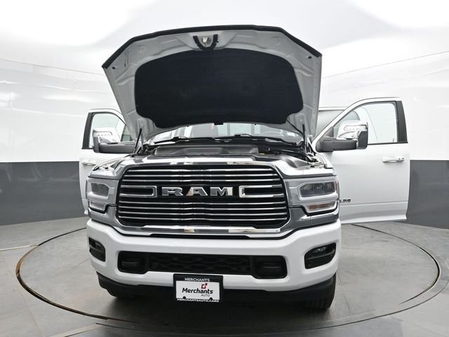 Used 2024 White Ram Laramie image 26