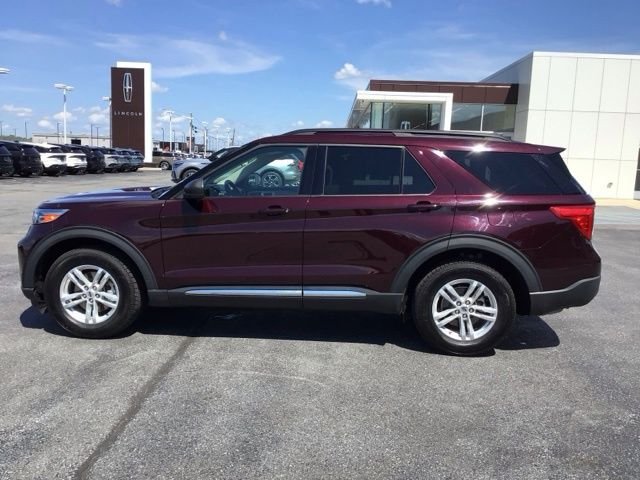 Certified Used 2022 Jewel Red Metallic Ford XLT image 6