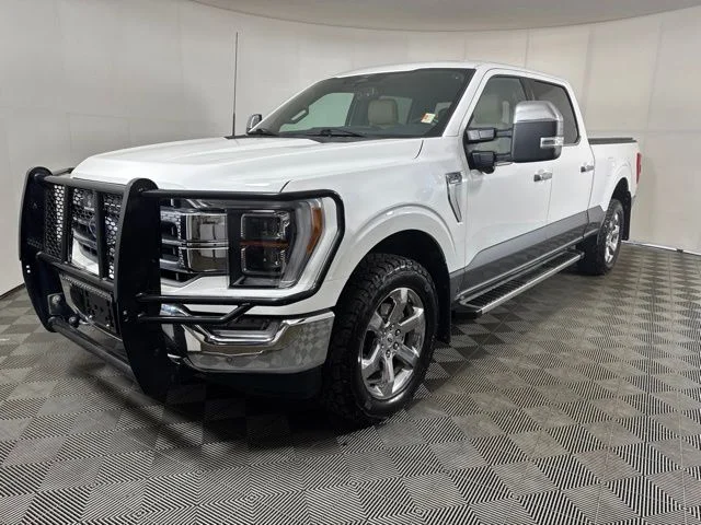 Certified Used 2023 Star White Ford Lariat image 8