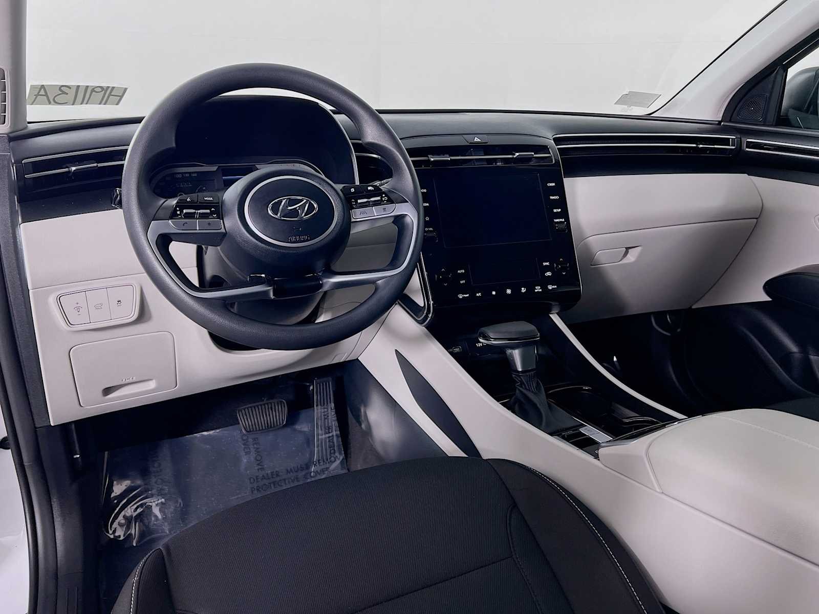 Used 2024 White Pearl Hyundai SEL image 9