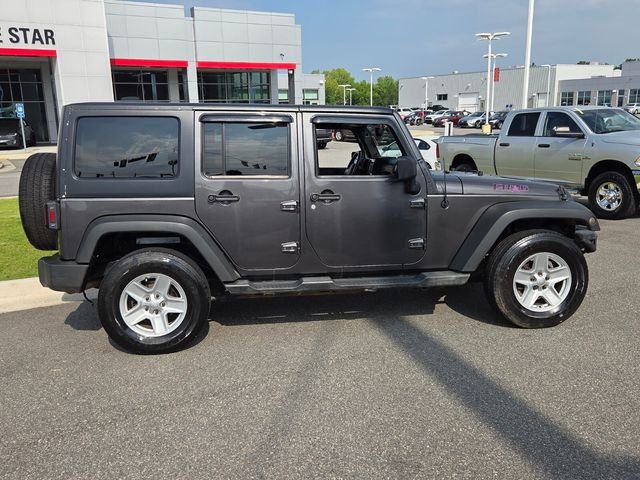 Used 2014 Gray Jeep Unlimited Sport image 13