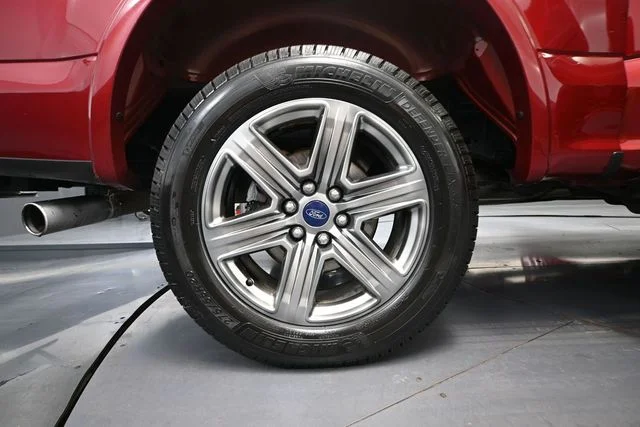 Used 2018 Red Ford XLT image 16