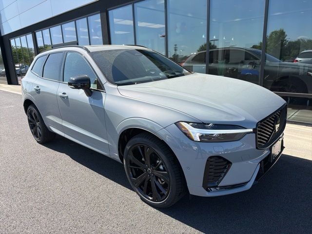 2026 Volvo XC60 B5 Ultra Black Edition Theme AWD's photo