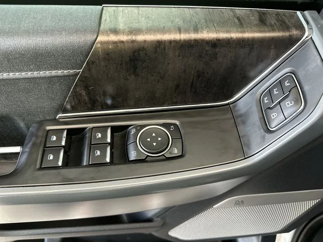 Used 2023 Silver Ford Lariat image 14