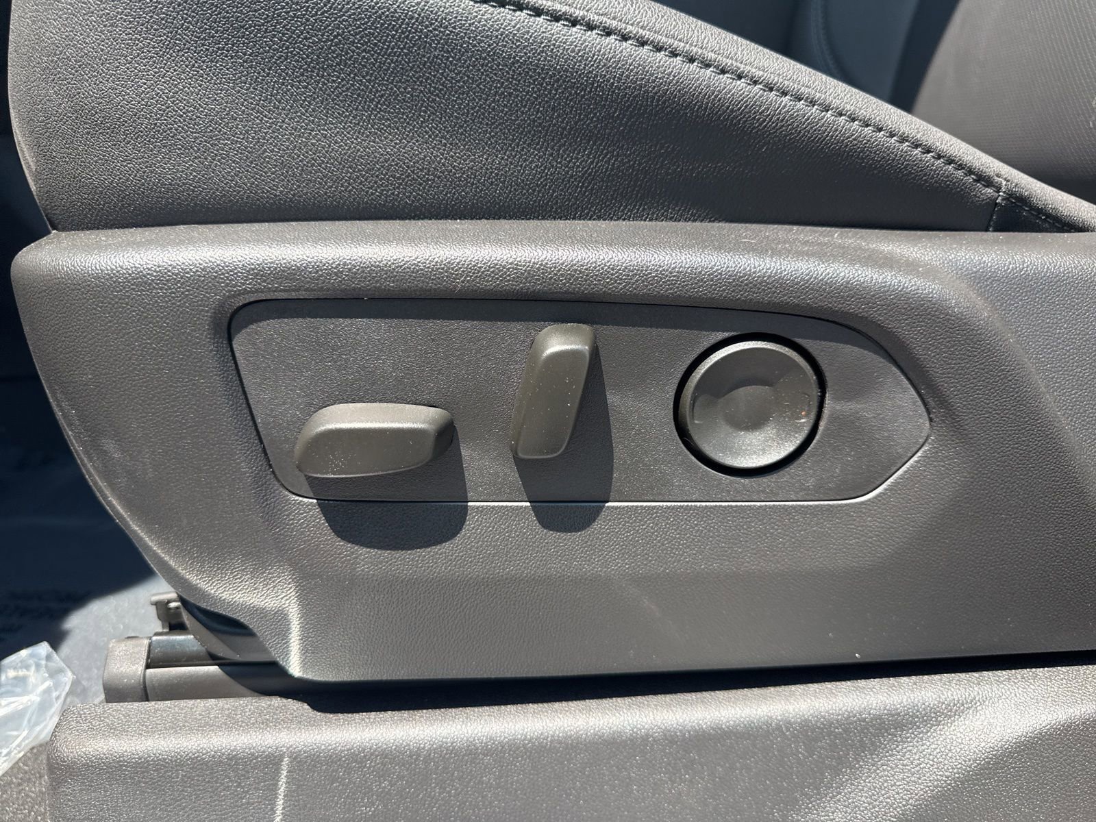 2025 GMC Sierra 3500HD SLT - Photo 12