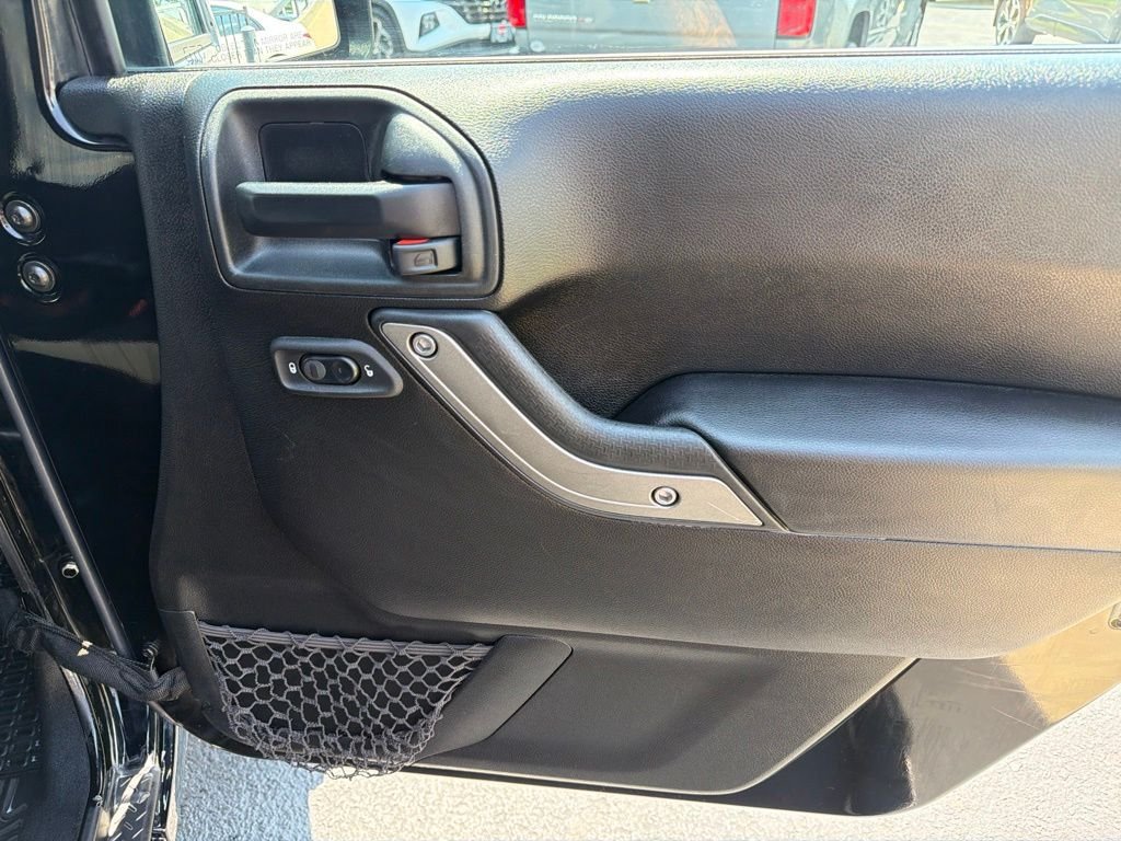 Used 2018 Black Jeep Unlimited Sport image 15