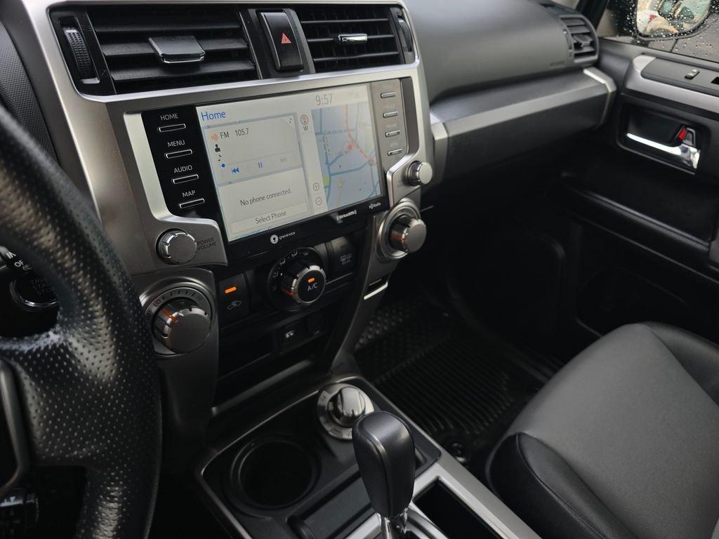 Used 2024  Toyota SR5 Premium image 26