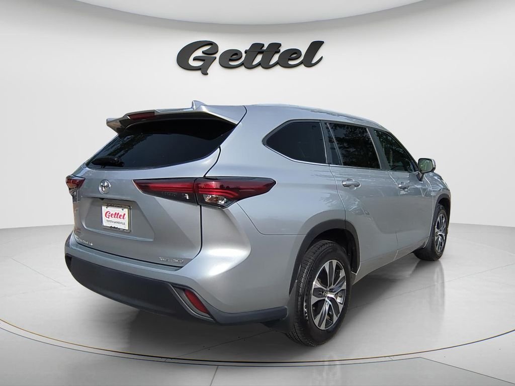 Certified Used 2024 Silver Toyota XLE image 5