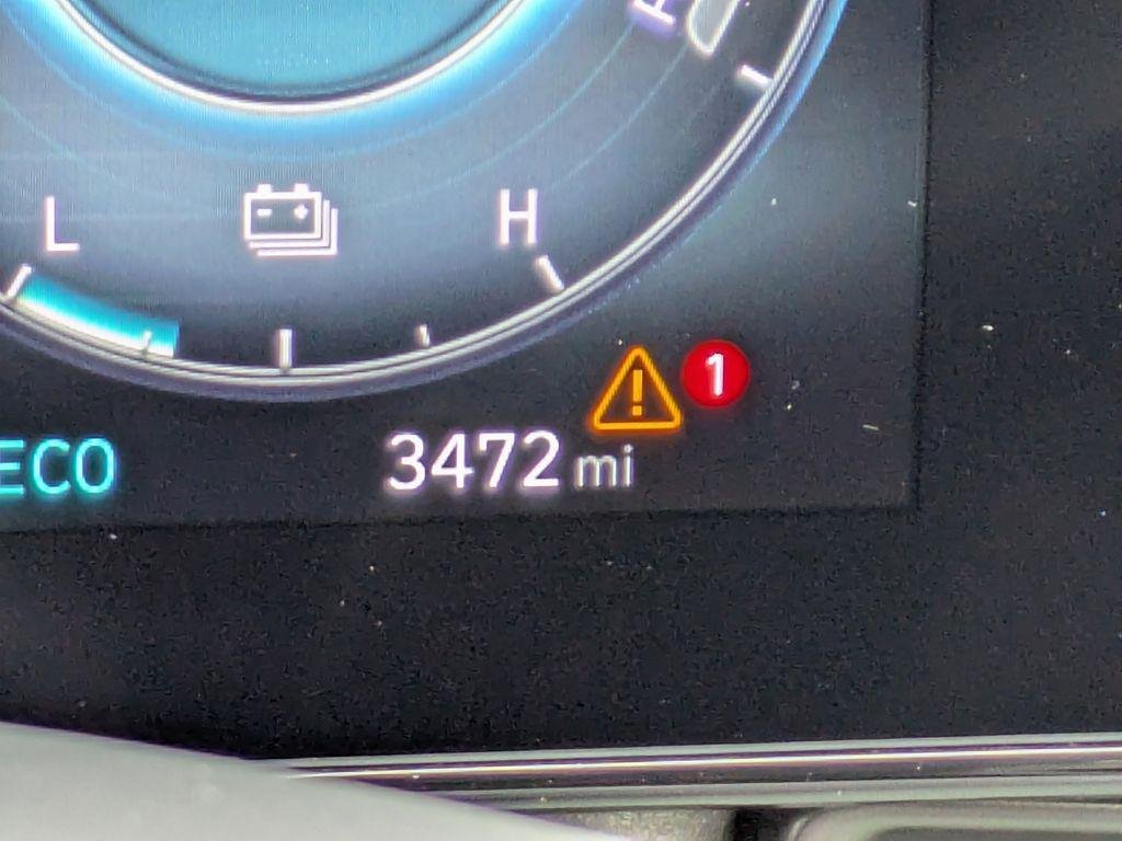 New 2025 White Hyundai Limited image 32