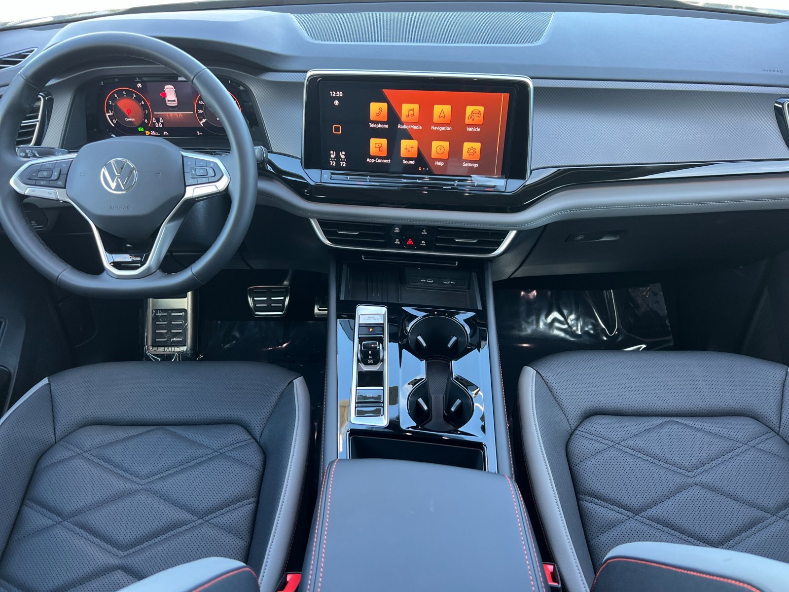 New 2026 Opal White Pearl Volkswagen 2.0T Peak Edition image 12