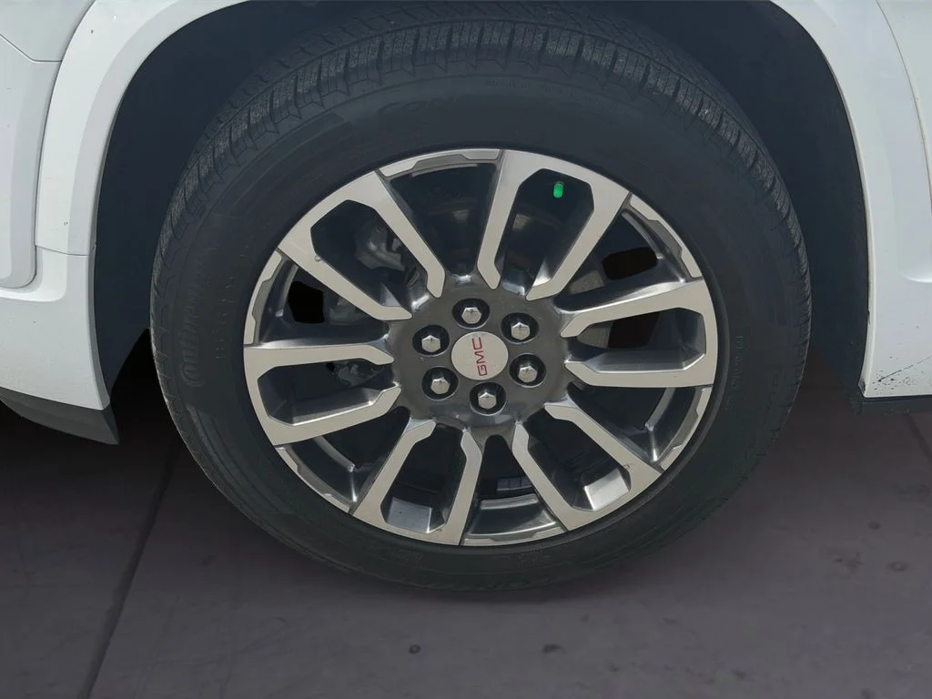 Used 2023 White GMC Denali image 9