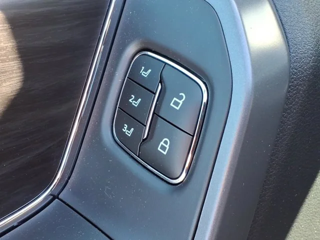 New 2026 Marsh Gray Ford Lariat image 37
