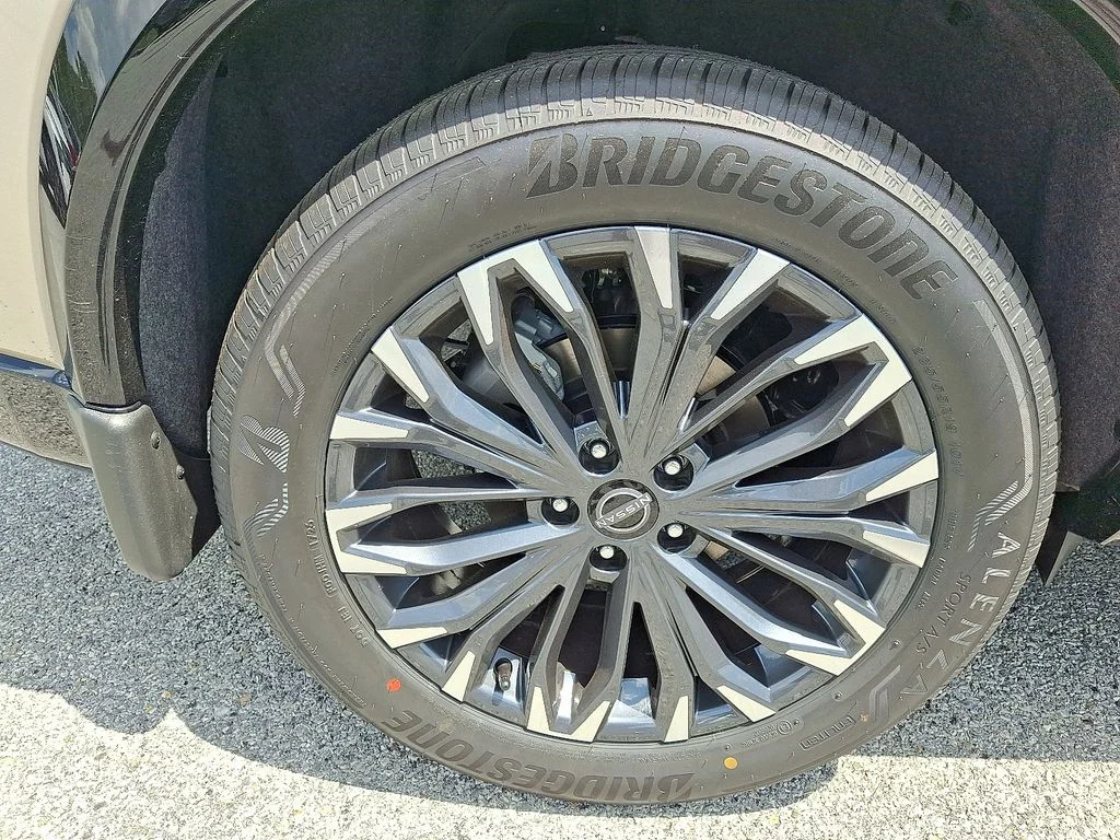 New 2026 Gold Nissan Platinum image 5