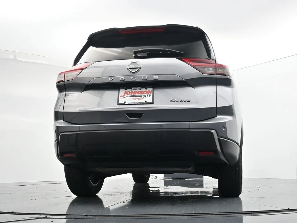 Used 2024 Gray Nissan SV image 27