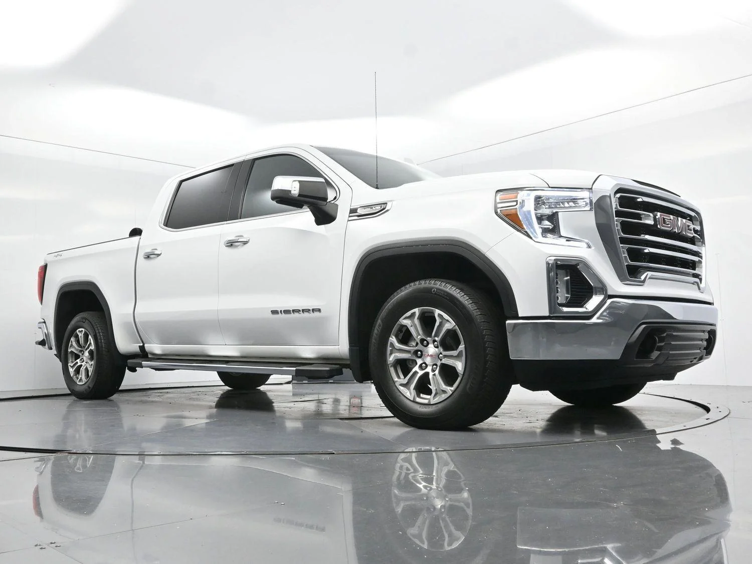 Used 2022 Summit White GMC SLT image 43