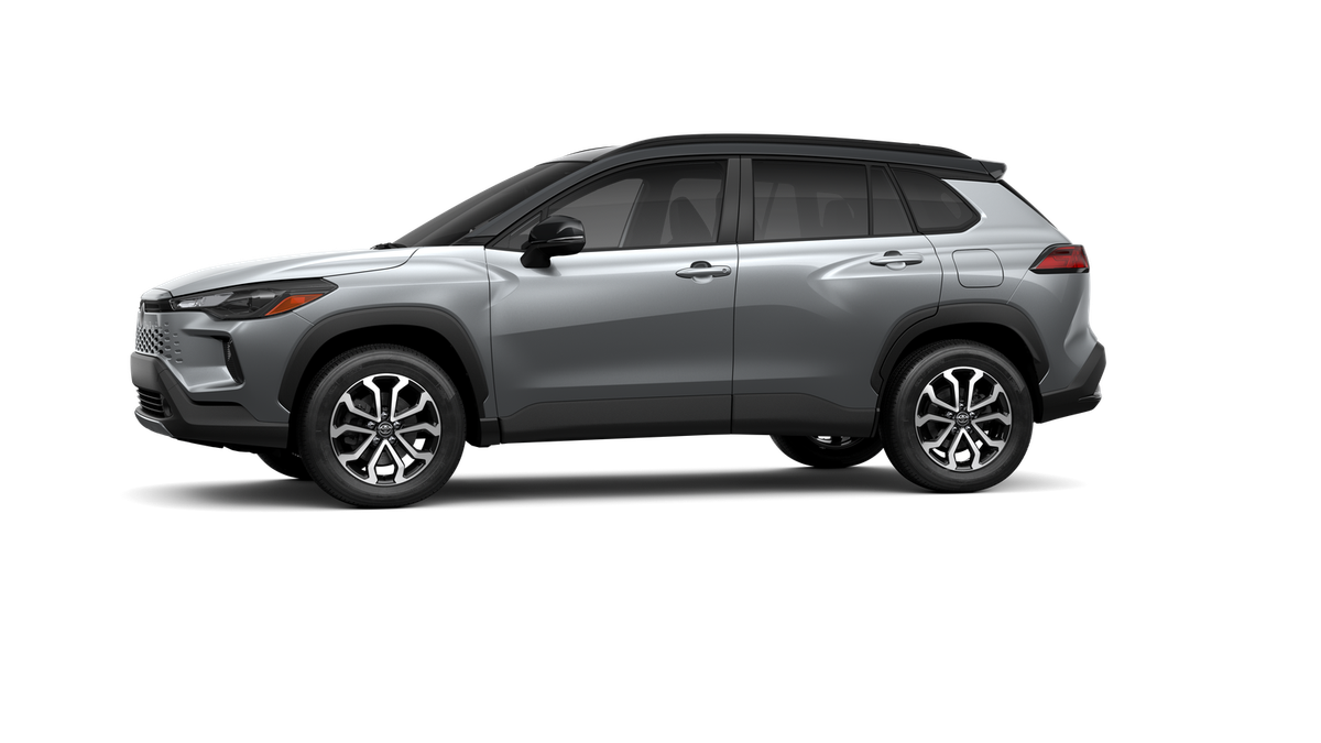 New 2026 Sonic Silver with Jet Black roof Toyota Hybrid SE image 5
