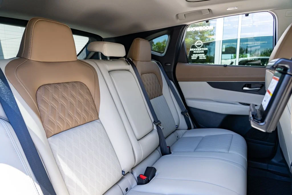 New 2026 Everest White Pearl TriCoat Nissan Platinum image 24