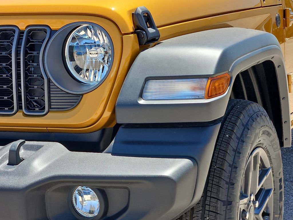 New 2026 Goldilocks Exterior Paint Jeep Sport image 8