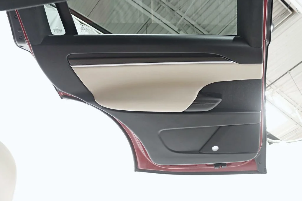 Used 2022 Red Tesla Plaid image 36