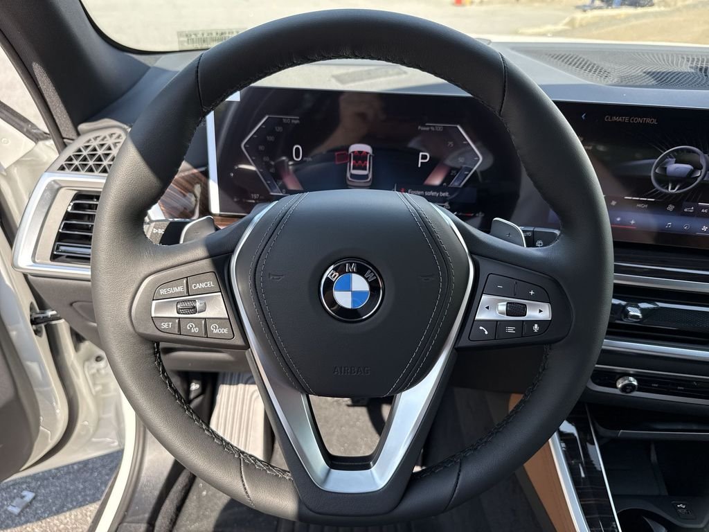 New 2026 White BMW xDrive40i image 14