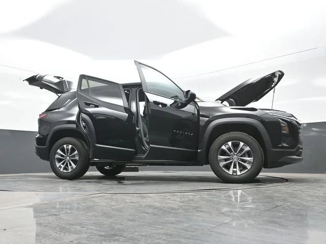 2026 Chevrolet Equinox LT - Photo 31