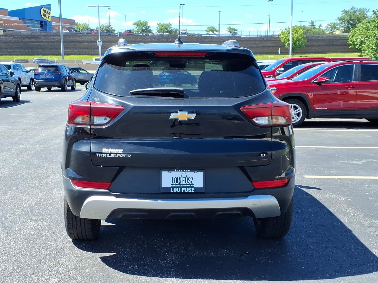Used 2023 Mosaic Black Metallic Chevrolet LT image 29