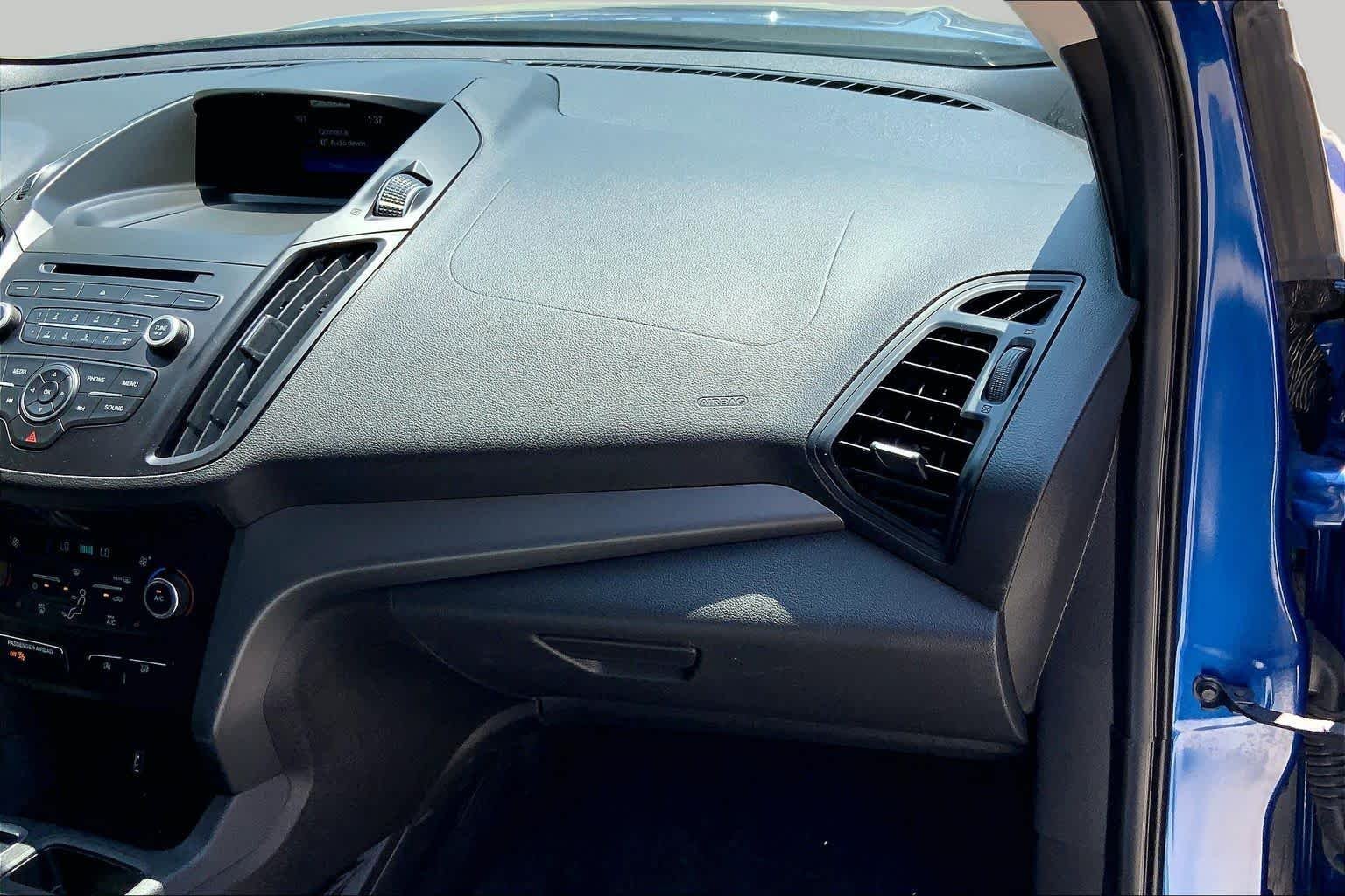 Used 2017 Lightning Blue Metallic Ford SE image 19
