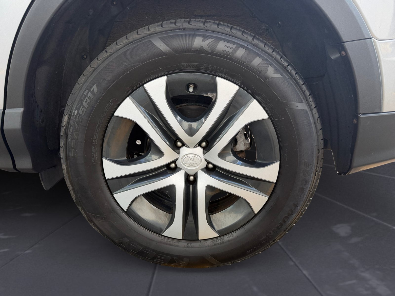 Used 2018 Silver Sky Metallic Toyota LE image 45